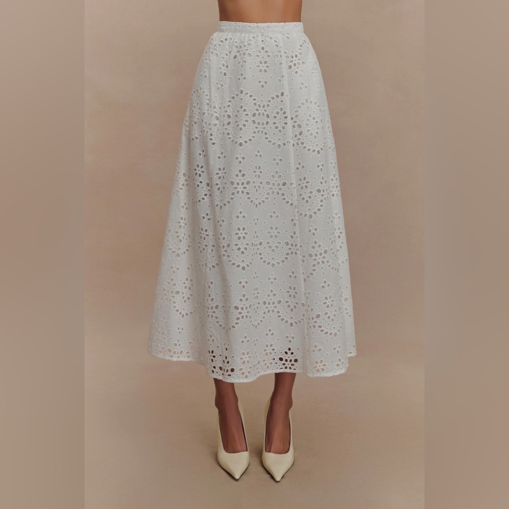 Arla Broderie Midi Skirt - White